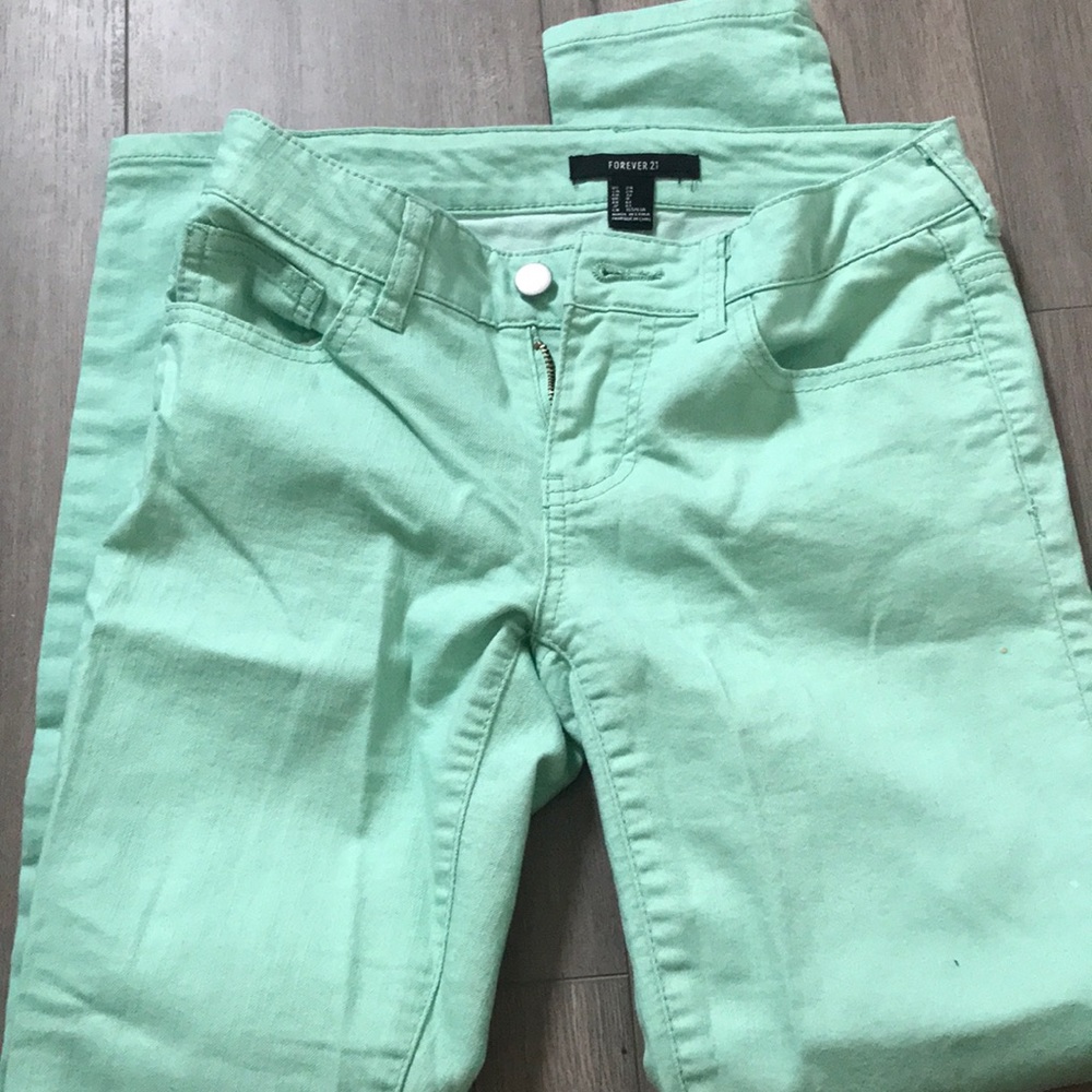 MINT JEANS barely worn!